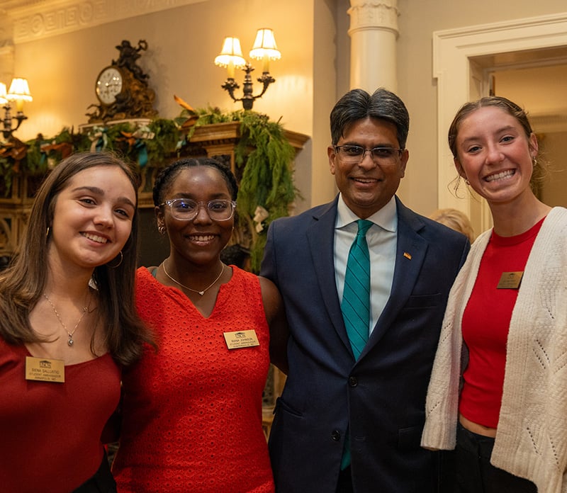 student-ambassadors-chancellor