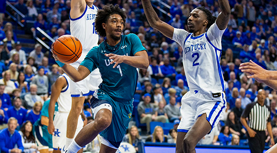 Men's basketball during game