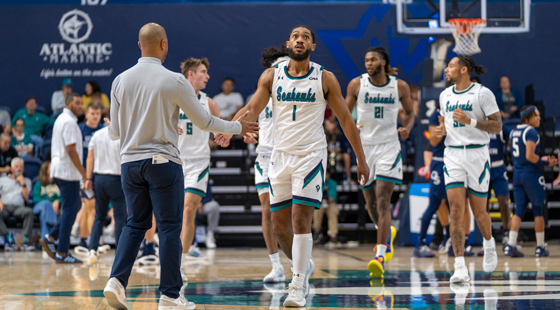 men's basketball team