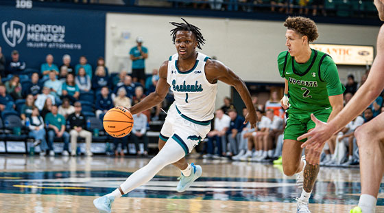 Men's basketball during game