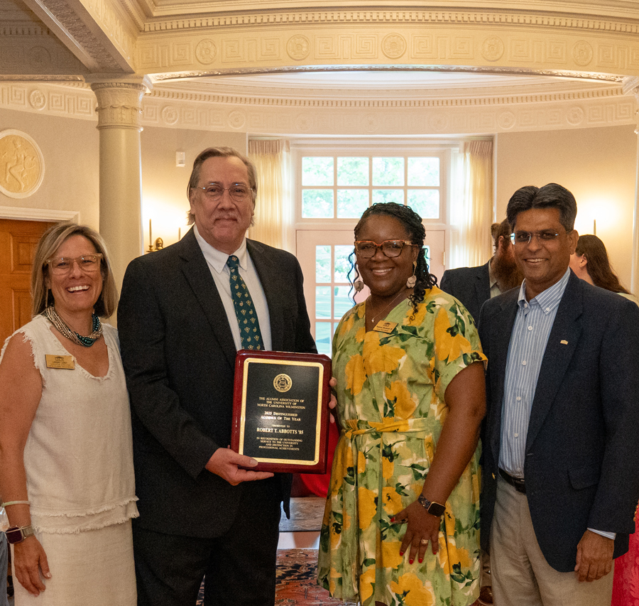 Robert Abbotts, 2025 Distinguished Alumnus
