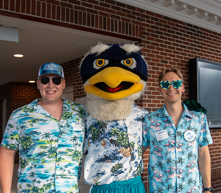 Alumni with Sammy